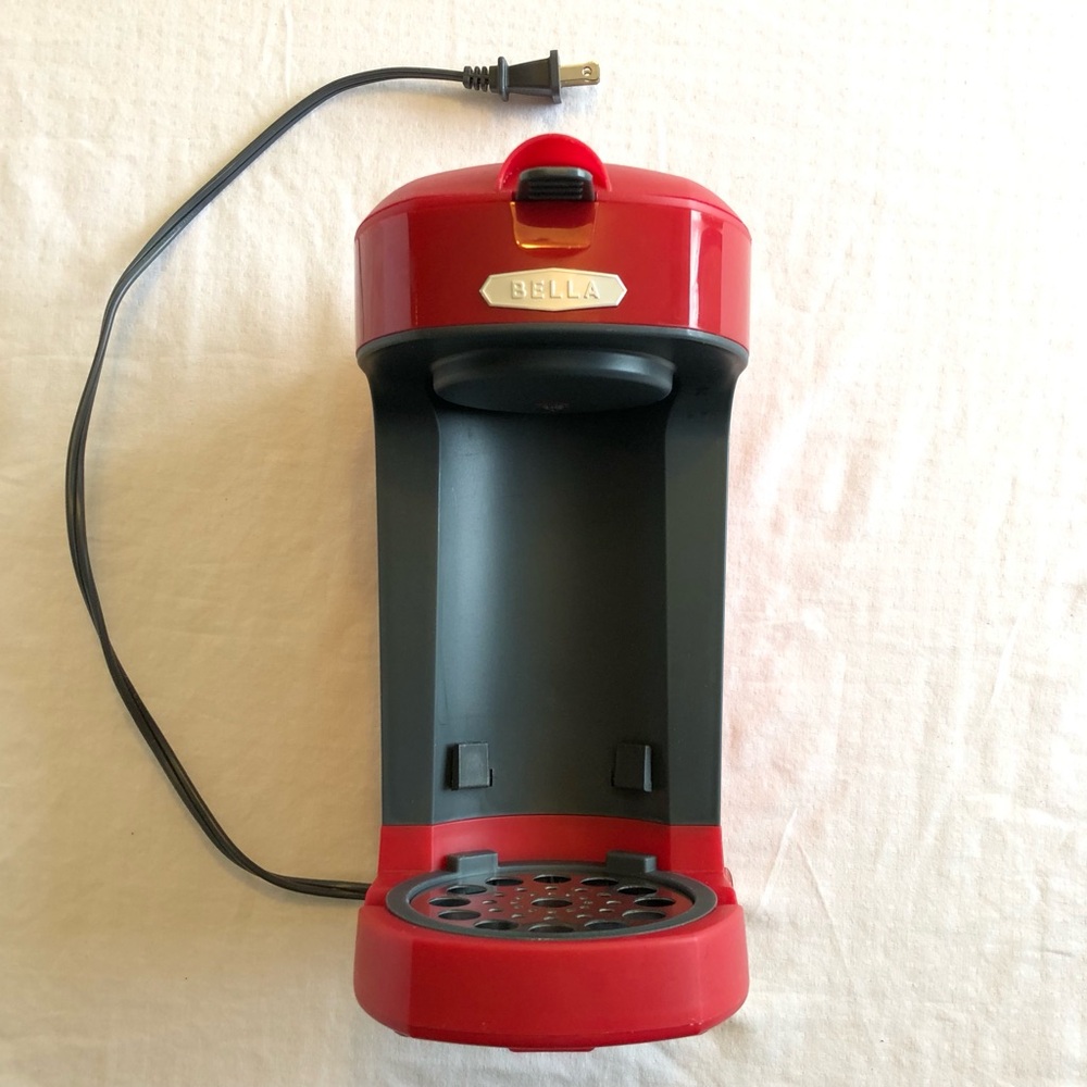 Bella One Cup Electric Coffee Maker and Mug, Red - Picture 3 of 9